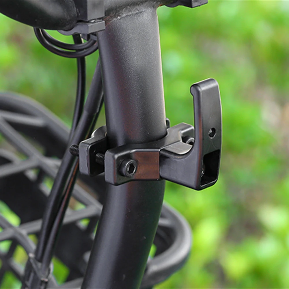 Hooks Motorcycle Helmet Access - Cycling Commute Bag recension och pris